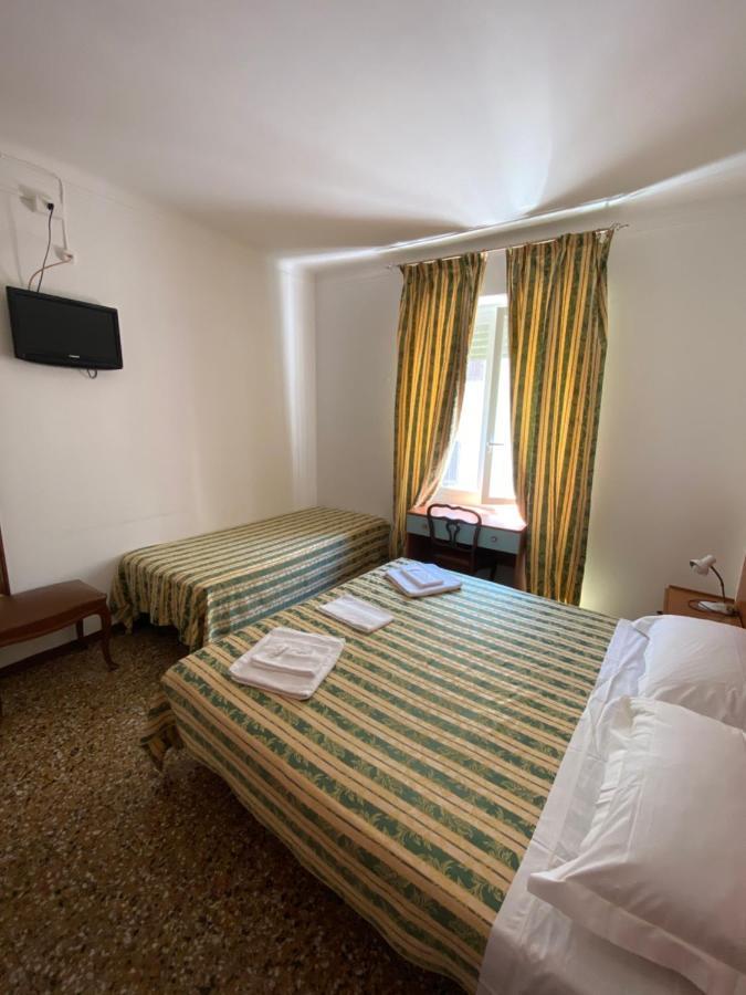 Hotel Primavera Sanremo Dış mekan fotoğraf